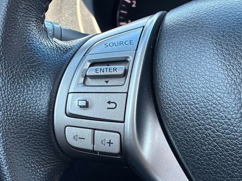 Used 2014 Nissan Altima 2.5 SV w/ Convenience Package FWD image 24