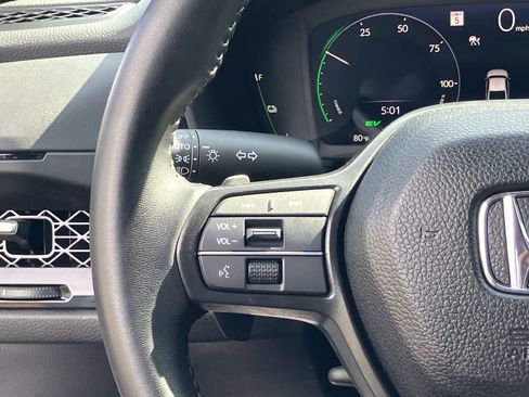 Used 2025 Honda Accord Sport image 21
