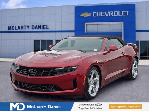 Used 2023 Chevrolet Camaro LT RWD image 2