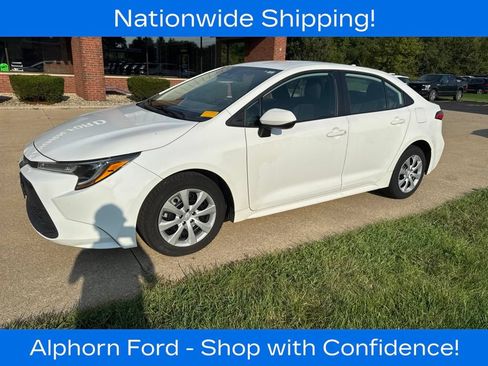 Used 2023 Toyota Corolla LE FWD image 4