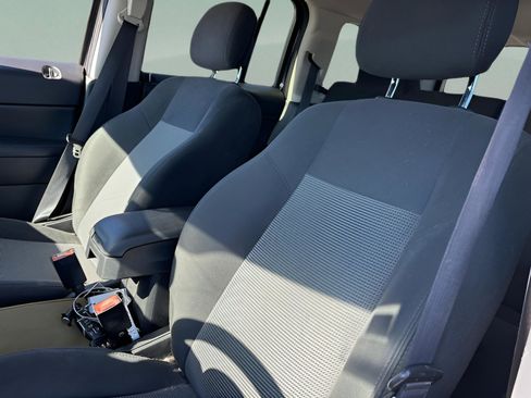 Used 2016 Jeep Patriot Sport w/ Power Value Group image 9