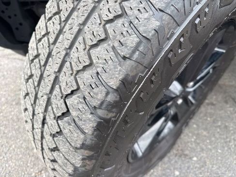 Used 2022 Jeep Wrangler Unlimited Sahara image 14