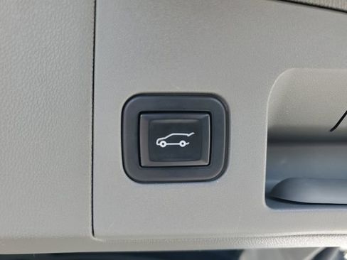 Used 2021 Cadillac XT5 Premium Luxury FWD image 32