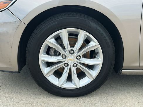 Used 2023 Chevrolet Malibu LT w/ Driver Confidence Package FWD image 6