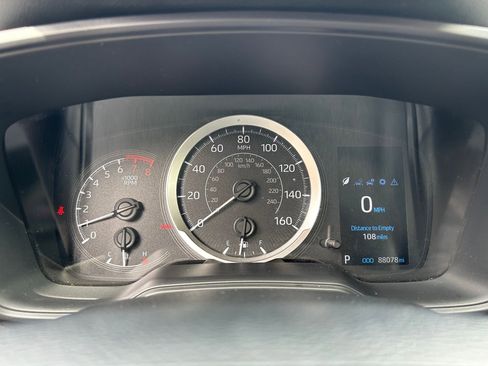 Used 2020 Toyota Corolla LE FWD image 16