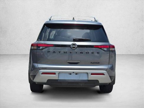Used 2024 Nissan Pathfinder Platinum w/ Black Appearance Package FWD image 6