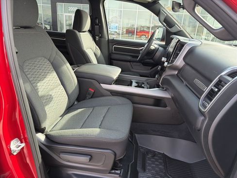 New 2026 RAM 1500 4x4 Crew Cab image 17
