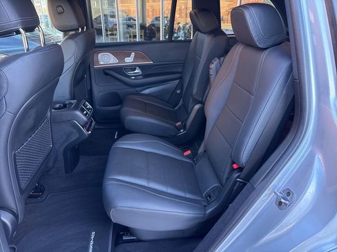 Certified 2025 Mercedes-Benz GLS 450 4MATIC image 17