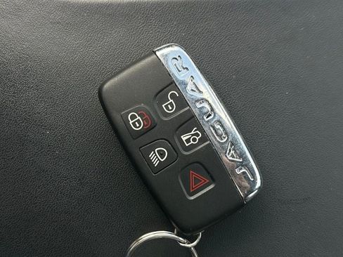 Used 2019 Jaguar XJ L Portfolio image 29