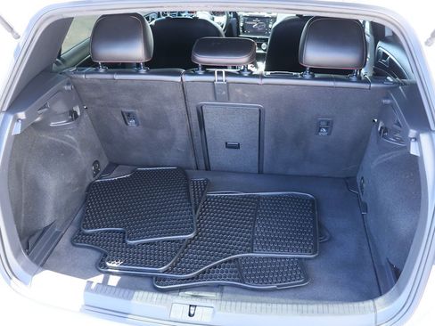 Used 2019 Volkswagen GTI SE w/ SE Experience Package image 24