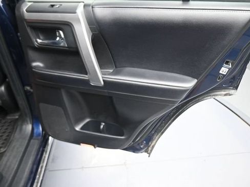 Used 2018 Toyota 4Runner Limited AWD/4WD image 15