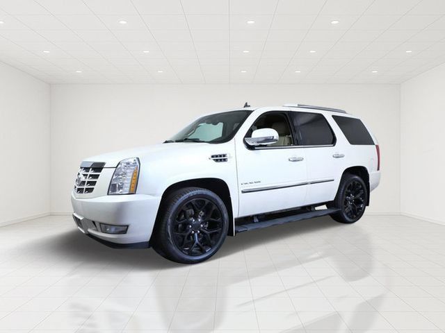 Used 2010 Cadillac Escalade Premium AWD/4WD image 2