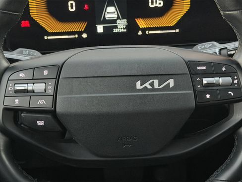 Used 2026 Kia Sportage LX FWD image 28
