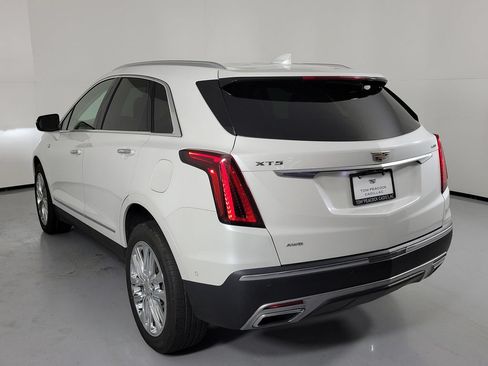 Used 2022 Cadillac XT5 Premium Luxury w/ Platinum Package AWD/4WD image 4