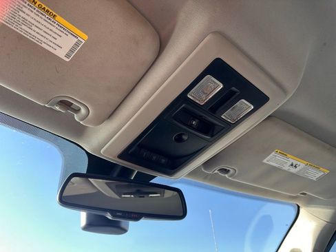 Used 2015 RAM 4500 Laramie image 23