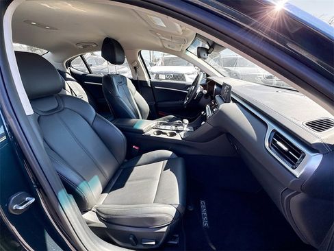 Used 2025 Genesis G70 2.5T image 29