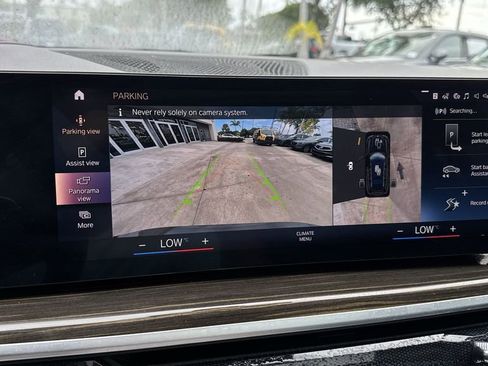 Used 2023 BMW X7 xDrive40i image 50