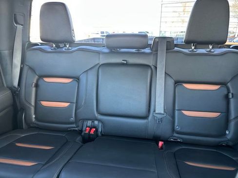 Used 2021 GMC Sierra 1500 AT4 image 29