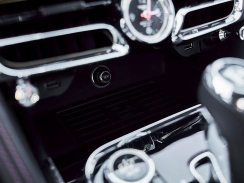 Used 2023 Bentley Flying Spur V8 image 74