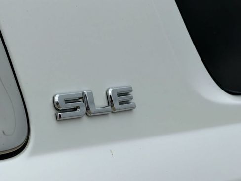 Used 2016 GMC Yukon SLE w/ Convenience Package RWD image 10