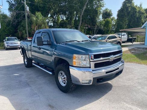 Used 2007 Chevrolet Silverado 2500 LT w/ 1LT Convenience Package RWD image 5
