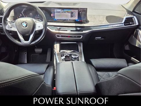 Used 2025 BMW X7 xDrive40i w/ Premium Package AWD/4WD image 8