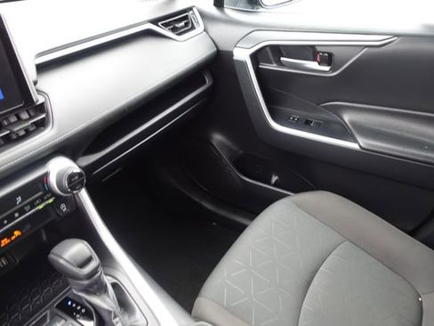 Certified 2024 Toyota RAV4 XLE FWD image 23