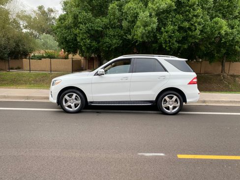 Used 2015 Mercedes-Benz ML 350 2WD w/ Premium 1 Package image 16