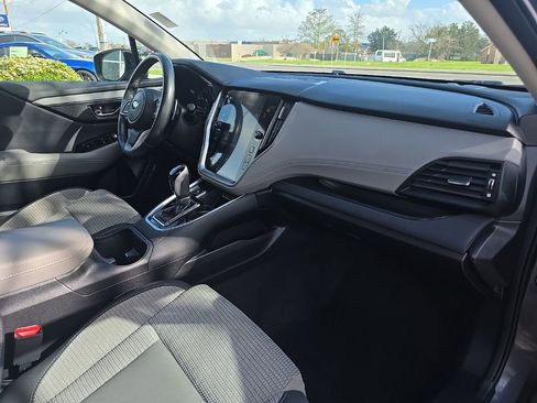 Used 2023 Subaru Outback Premium image 32