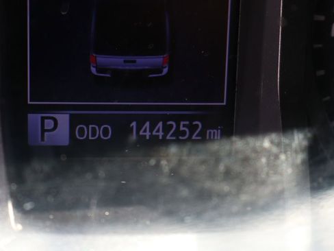 Used 2016 Toyota Tacoma TRD Off-Road w/ Towing Package image 23