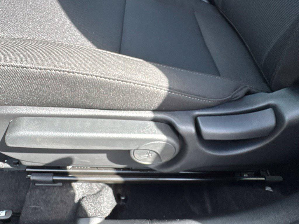 New 2027 Hyundai Kona SE AWD/4WD image 10