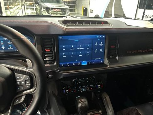 Used 2024 Ford Bronco Raptor w/ Interior Carbon Fiber Pack 6 AWD/4WD image 22