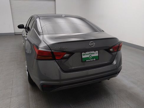 Used 2025 Nissan Altima 2.5 S FWD image 6