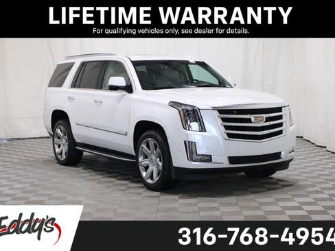 Used 2019 Cadillac Escalade Luxury AWD/4WD image 1
