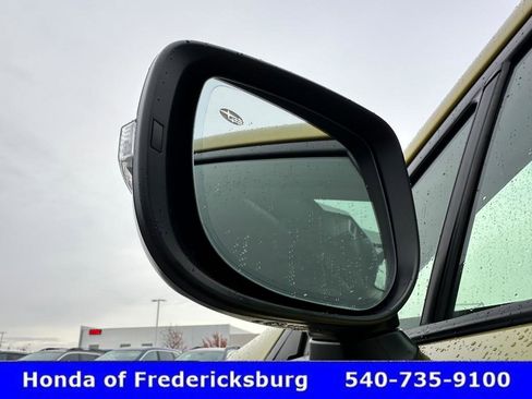 Used 2021 Subaru Crosstrek 2.5i Sport w/ Moonroof Package image 16