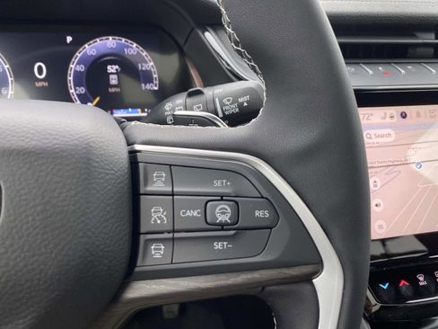 New 2026 Jeep Grand Cherokee Limited image 15