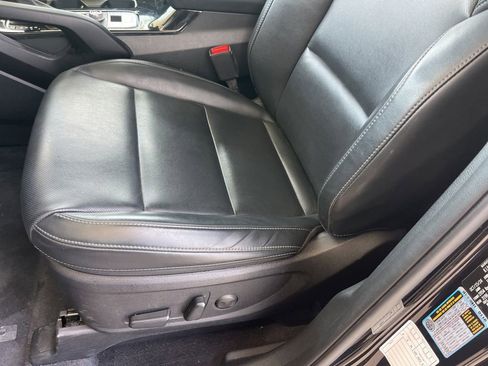 Used 2025 Kia Telluride S FWD image 7
