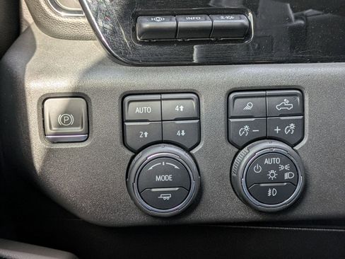 Used 2023 Chevrolet Silverado 1500 ZR2 w/ Technology Package image 22