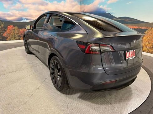 Used 2022 Tesla Model Y Performance AWD/4WD image 10