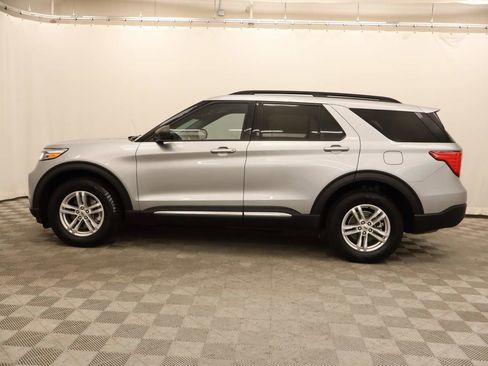 Used 2023 Ford Explorer XLT w/ Equipment Group 202A image 2