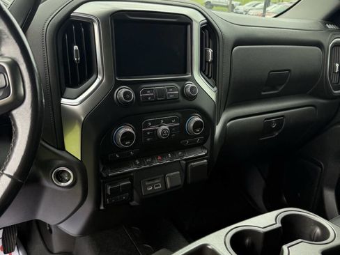 Used 2022 Chevrolet Silverado 2500 LTZ AWD/4WD image 11