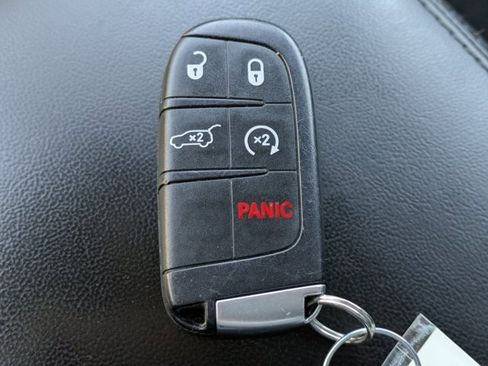 Certified 2020 Jeep Grand Cherokee Altitude image 27