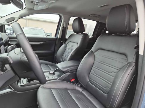 Used 2025 Ford Ranger Lariat w/ Advanced Towing Package image 15