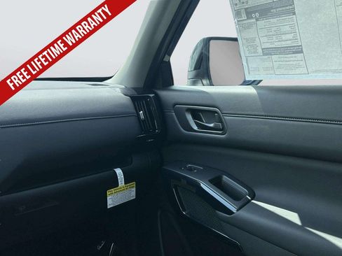 New 2026 Nissan Pathfinder SV FWD image 17