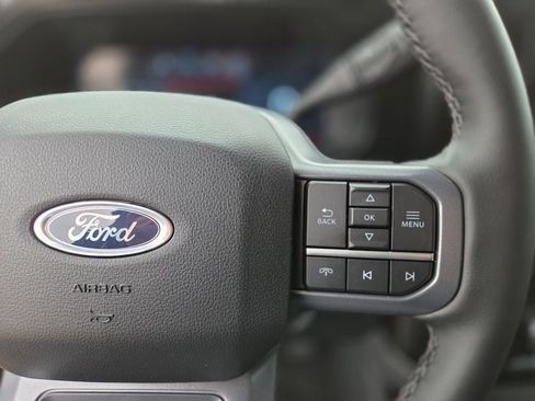 New 2026 Ford F350 Lariat w/ Black Appearance Package AWD/4WD image 17