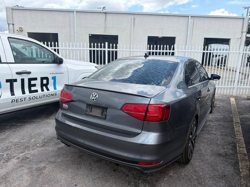 Used 2018 Volkswagen Jetta GLI FWD image 20