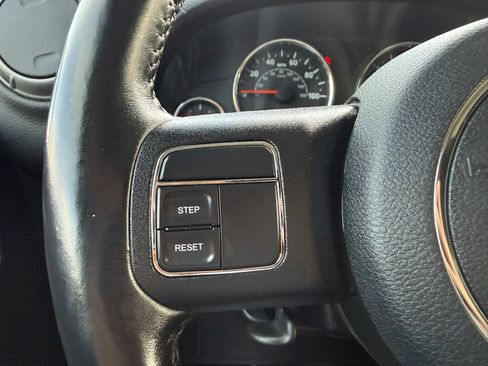 Used 2018 Jeep Wrangler Sport AWD/4WD image 24