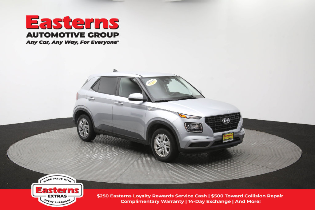 Used 2022 Hyundai Venue SE FWD image 50