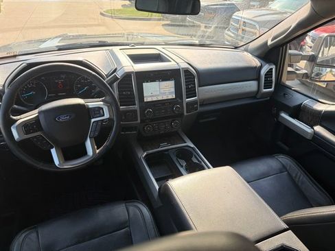 Used 2018 Ford F250 Lariat w/ Lariat Ultimate Package AWD/4WD image 18