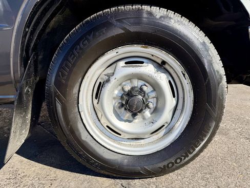 Used 1987 Toyota Pickup Deluxe image 20